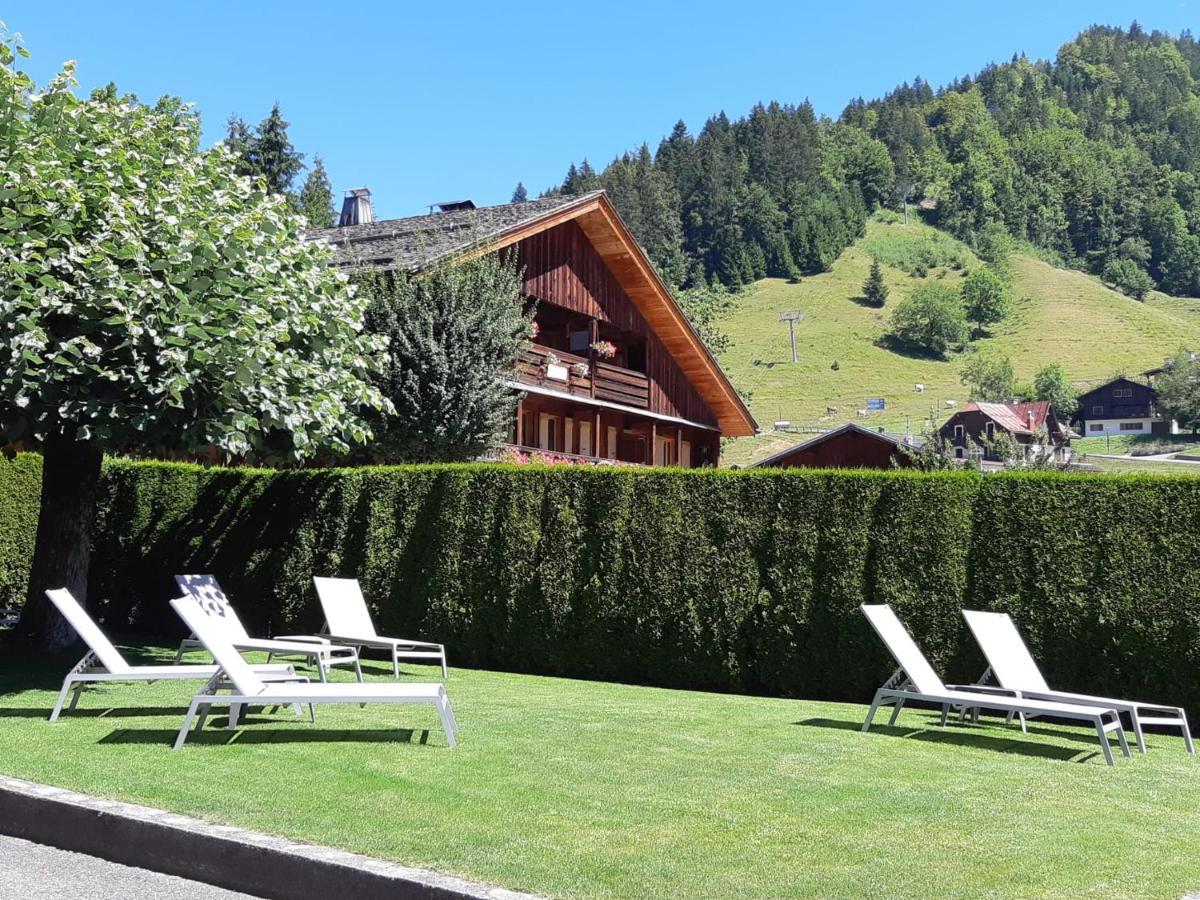 Hotel-Chalet Les Ecureuils Restaurant, Piscine, Garage Le Grand-Bornand Exterior foto