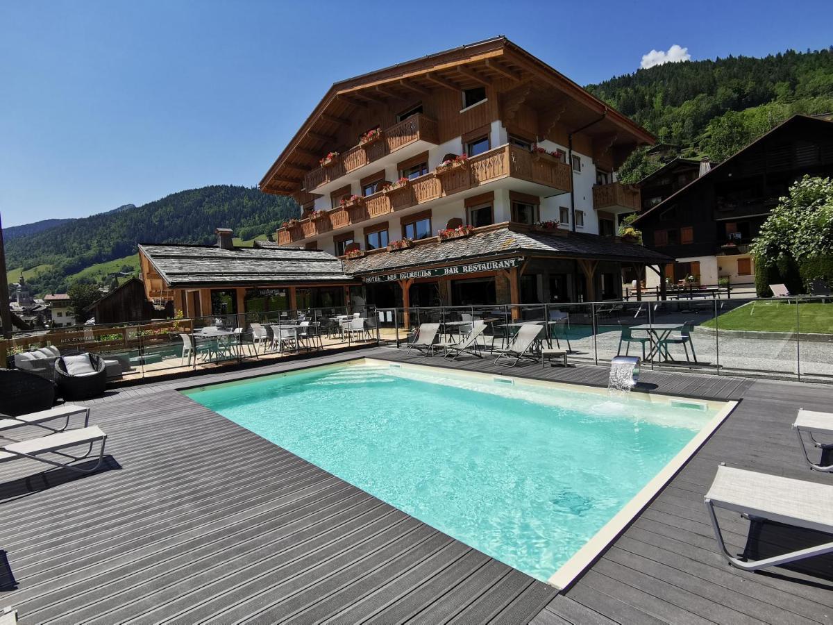 Hotel-Chalet Les Ecureuils Restaurant, Piscine, Garage Le Grand-Bornand Exterior foto