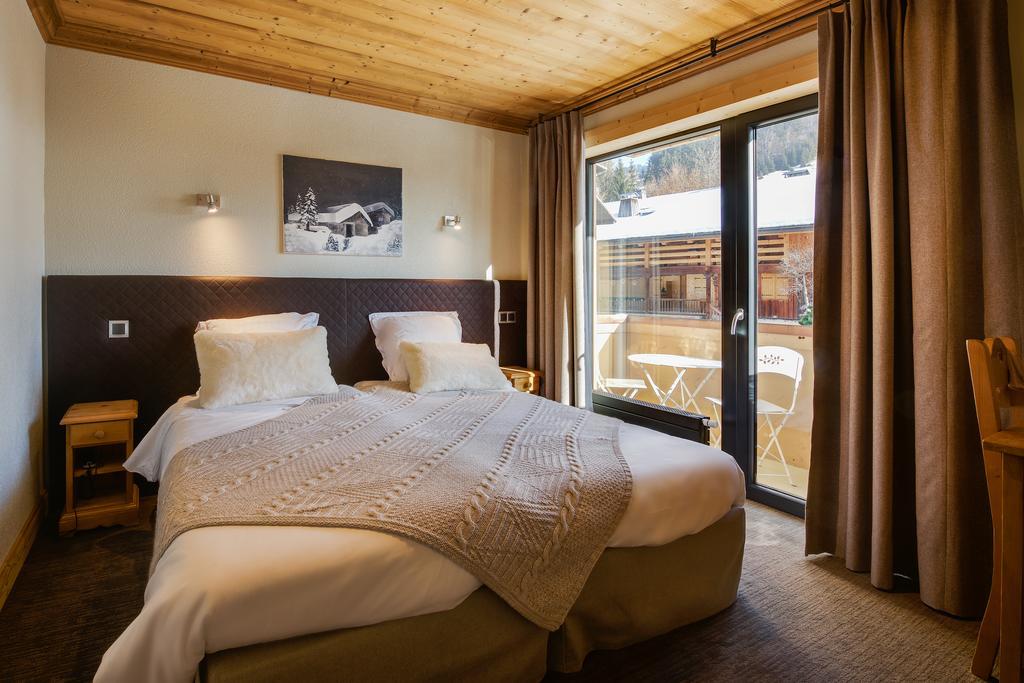 Hotel-Chalet Les Ecureuils Restaurant, Piscine, Garage Le Grand-Bornand Exterior foto